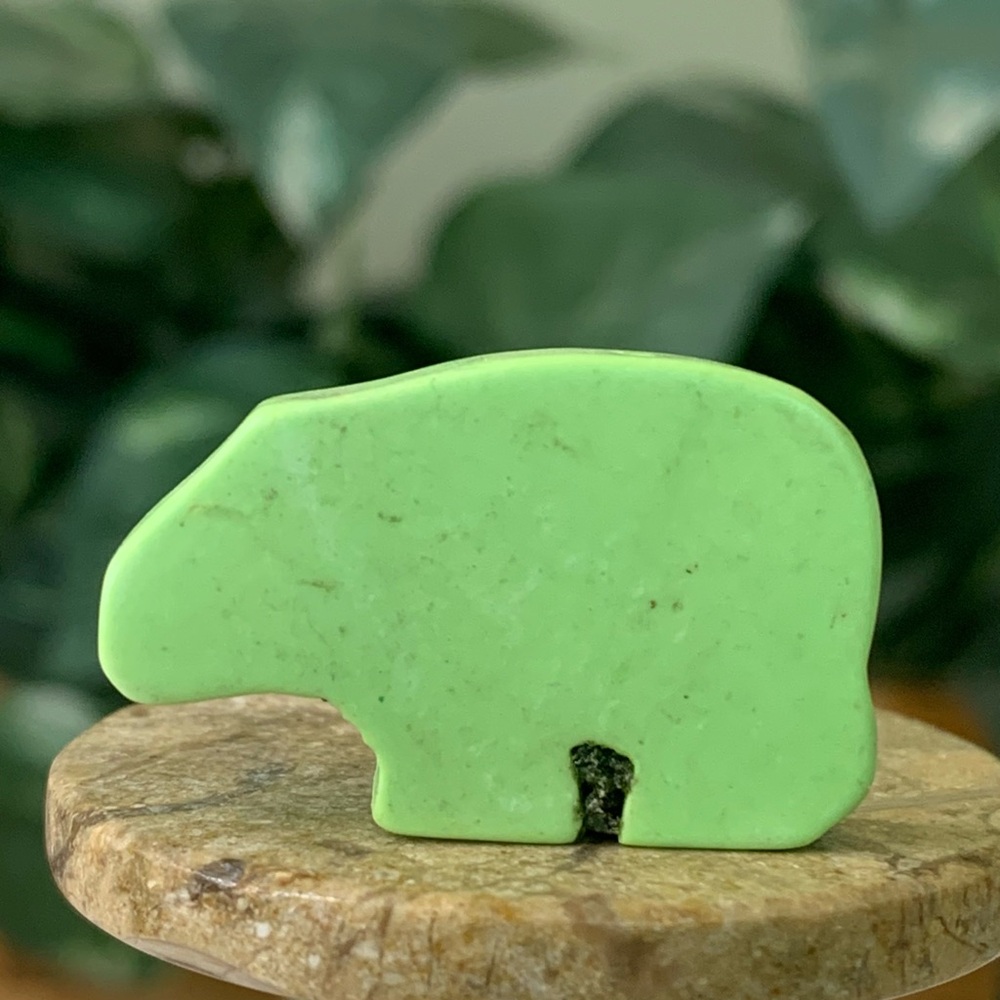 Native American Style Lime Green Dyed Howlite or Magnesite Zuni Bear Fetish Bead